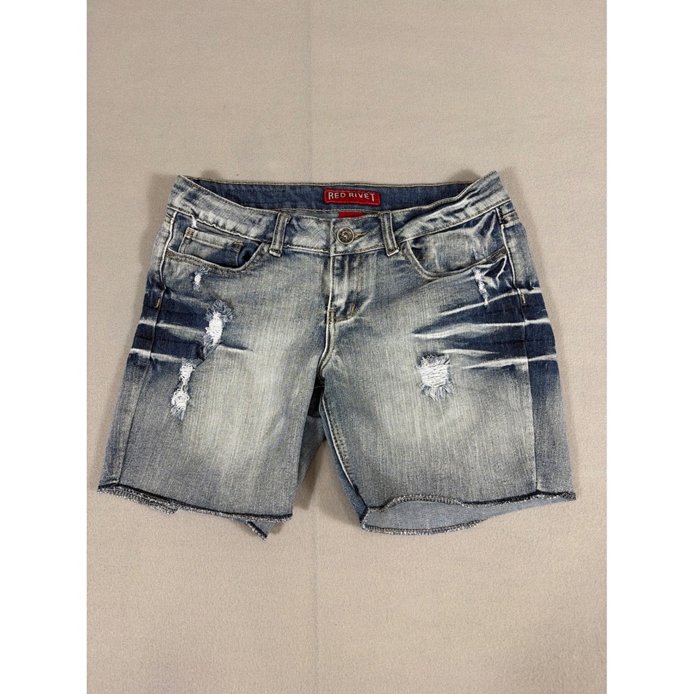 Red Rivet Womens Distressed Denim Shorts Light Wash Low Rise Size 7 RJ238612V